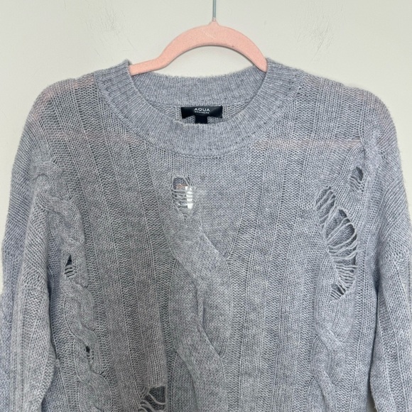 NWT Aqua Bloomimgdale's Cashmere Distressed Cable Crewneck Cashmere Sweater XS - Picture 3 of 6
